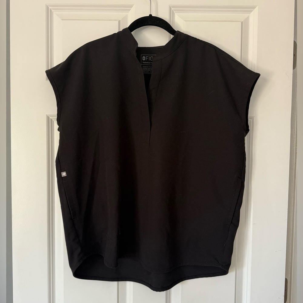 FIGS Rafaela Oversized Scrub Top